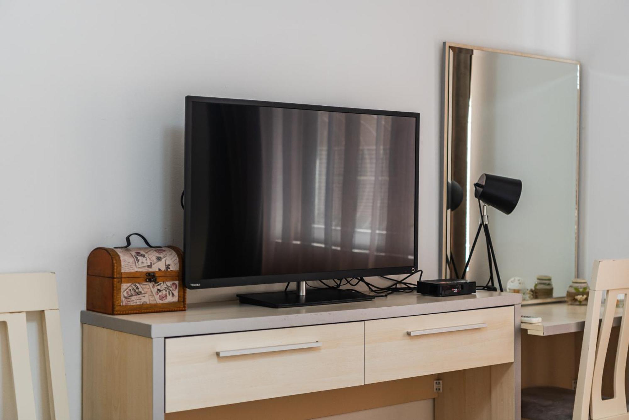 Noir Apartment By Kondo Stays تيرانا المظهر الخارجي الصورة