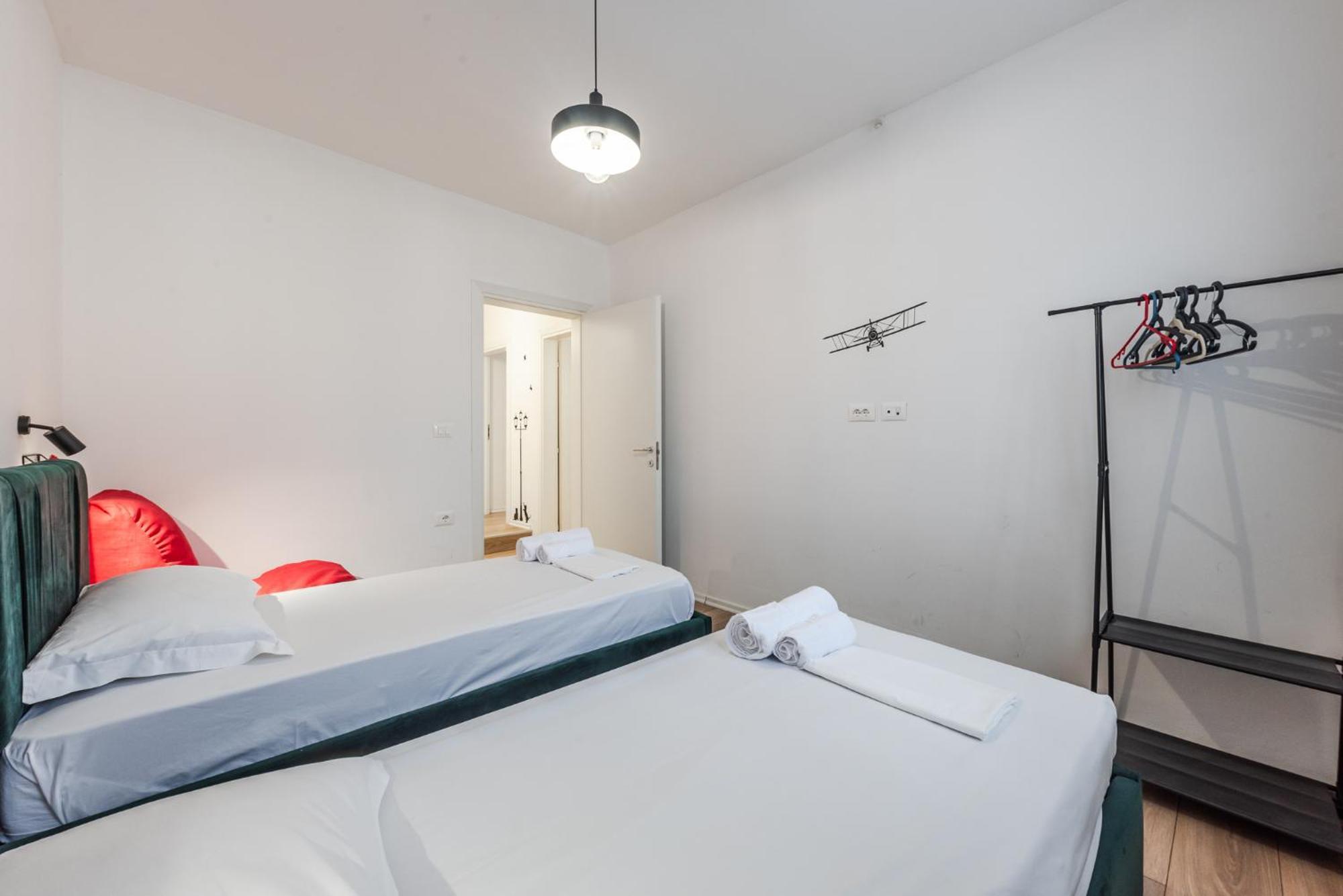 Noir Apartment By Kondo Stays تيرانا المظهر الخارجي الصورة